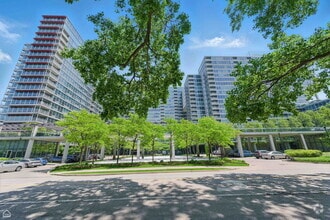 Building Photo - 9715 Woods Dr
