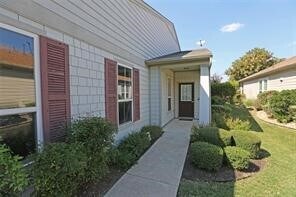 Building Photo - 235 Bonham Loop