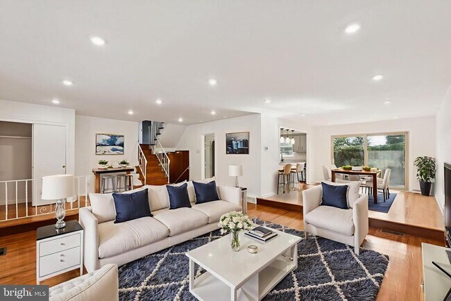 Foto del edificio - 1234 Remington Rd