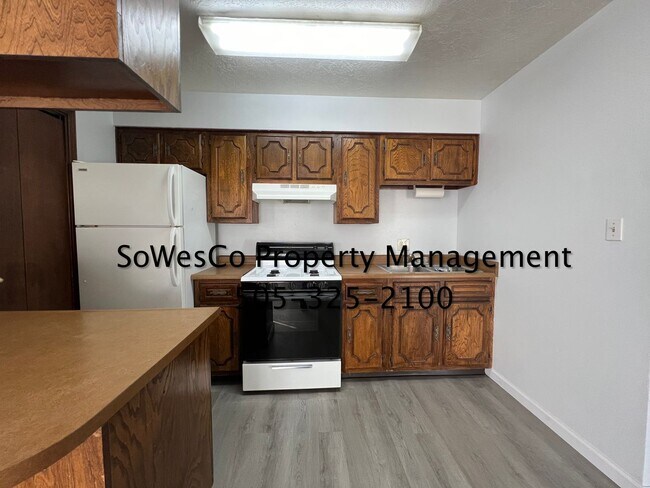 Foto del edificio - 503 Glade Pl