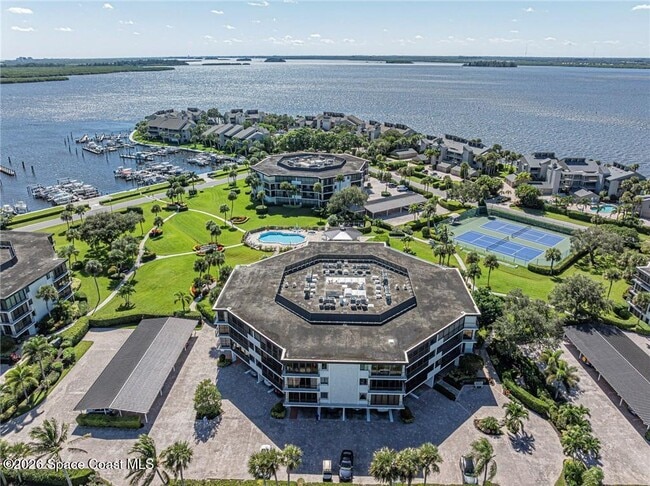 Building Photo - 1821 Mooringline Dr