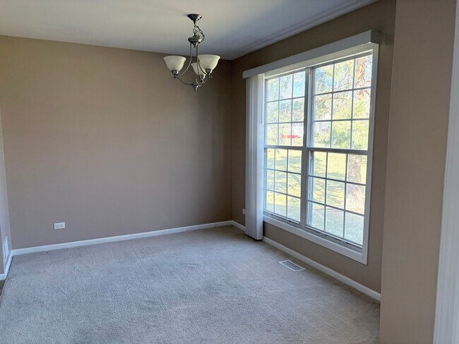 Building Photo - 1428 W Sapphire Dr