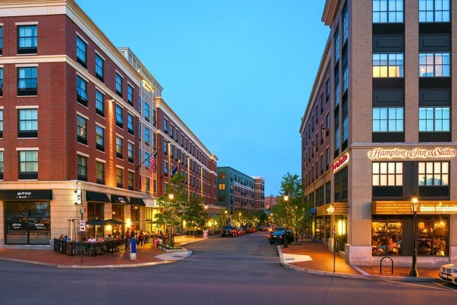 Building Photo - The Residences at Portwalk Place