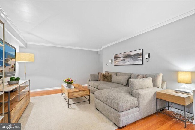 Foto del edificio - 3332 Spring Ln