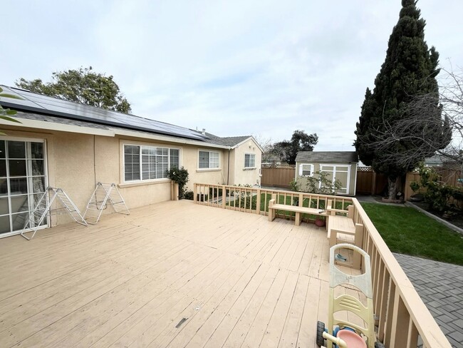 Building Photo - 35595 Ebro Court