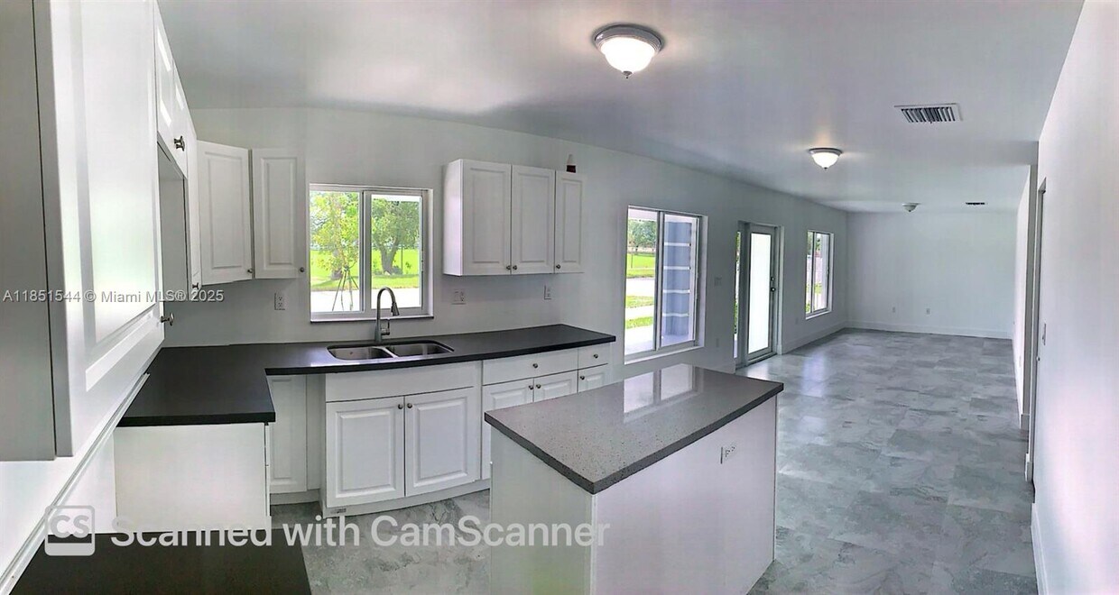 Foto principal - 21872 SW 118th Ave