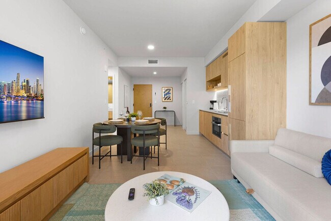 Building Photo - 601 N Miami Ave