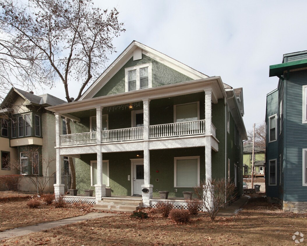 Foto del edificio - 2420 4th Ave S