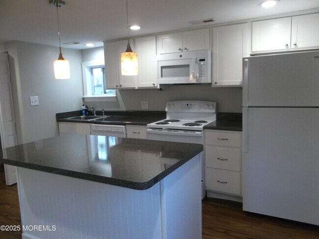 Foto del edificio - 278 Ridge Rd