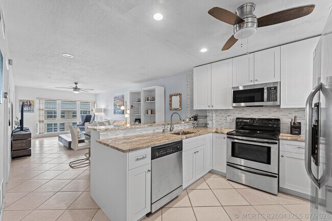Building Photo - 3851 N Ocean Blvd