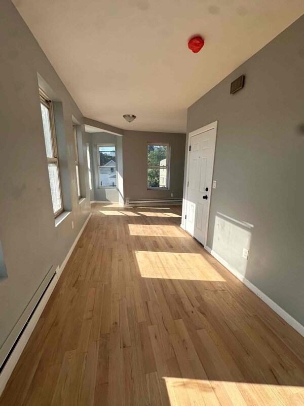 Foto del edificio - 422 18th Ave