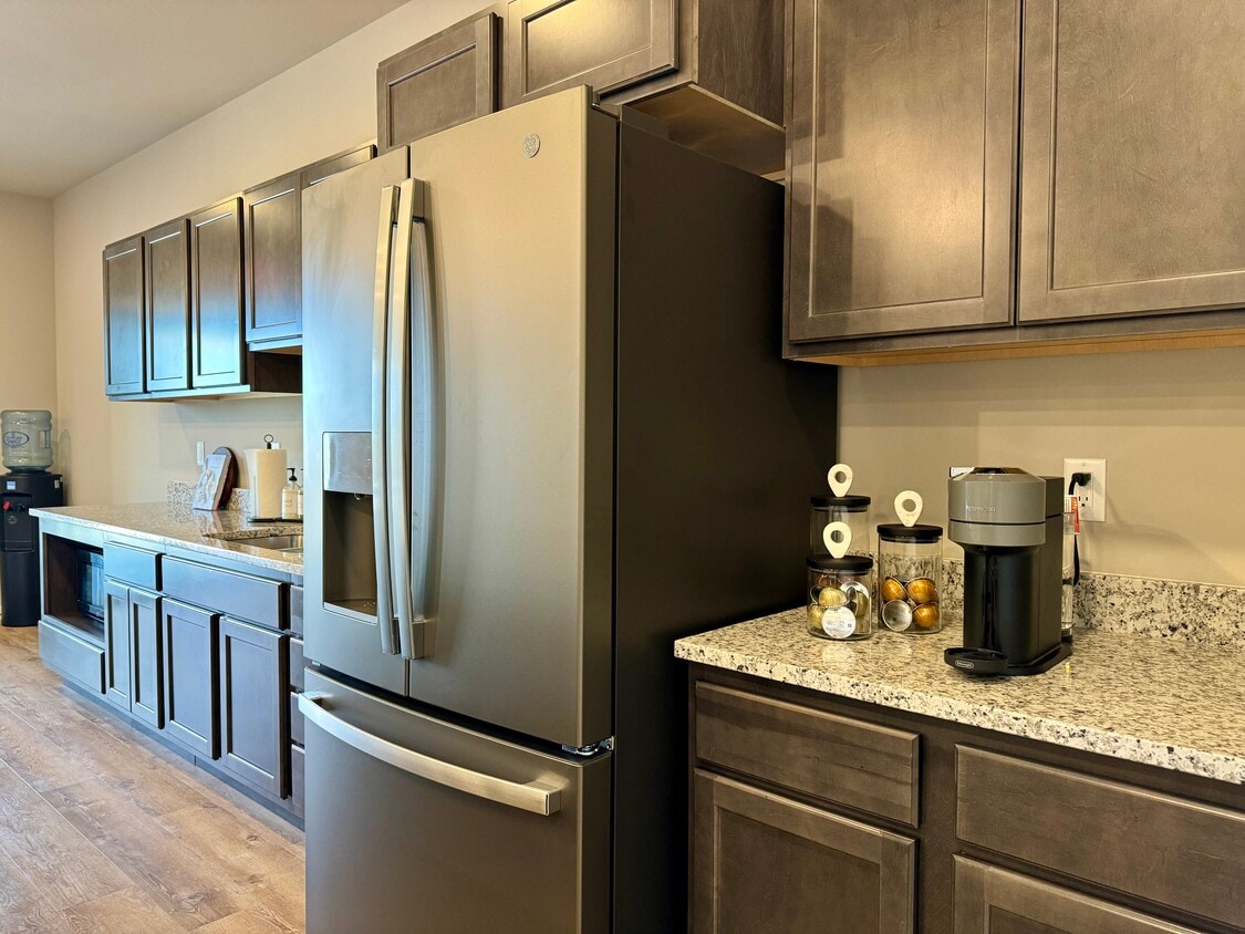 The Crest Luxury Apartments Apartments in Waunakee, WI