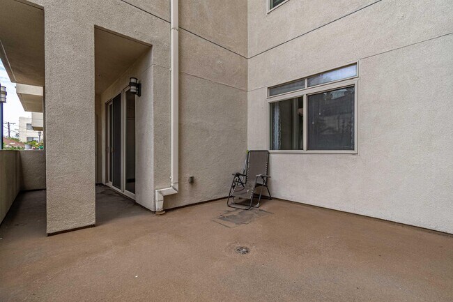 Building Photo - 991 Arapahoe St