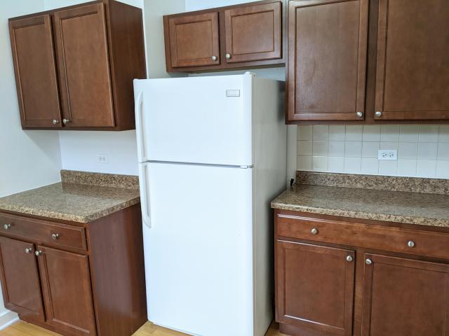 Building Photo - 2 bedroom in Evanston IL 60202