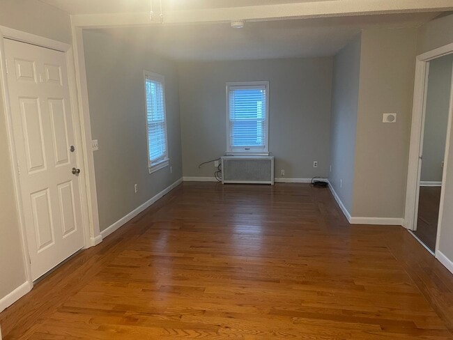 Building Photo - 75 Madison St