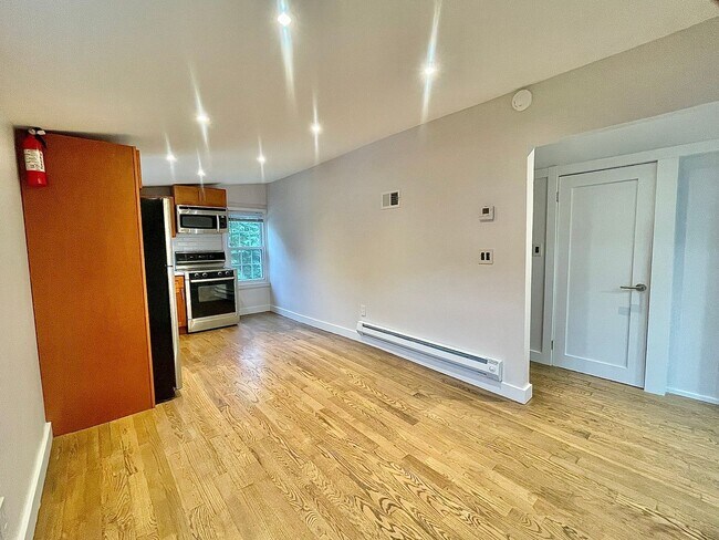 Foto del edificio - 615 Hall St