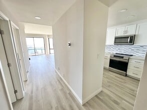 Building Photo - 1310 E Ocean Blvd