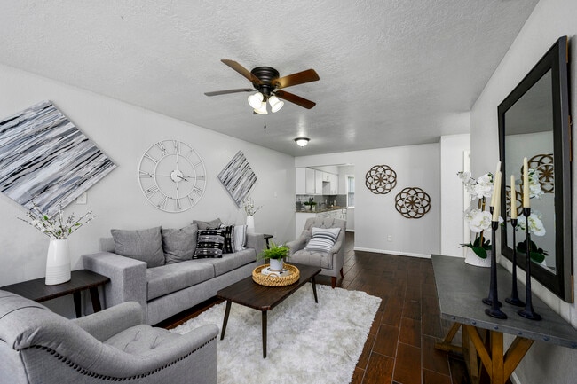 Interior Photo - Emory at Canal