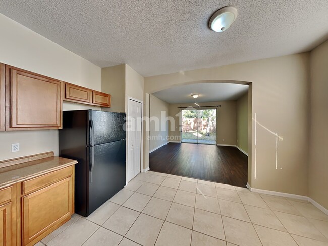 Foto del edificio - 2114 Mallard Creek Cir