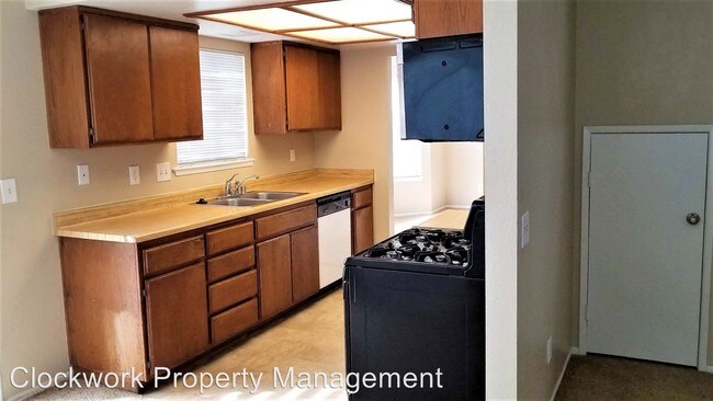 Foto del edificio - 3 br, 2.5 bath House - 10749 Northview Dr