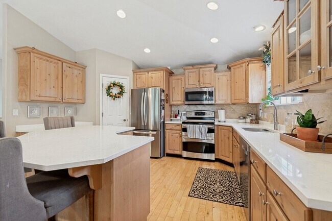 Building Photo - 14767 Brewster Dr