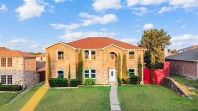 Building Photo - 2608 Bandera Pl