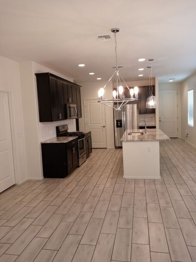 Building Photo - 14243 E Yellow Sage Ln