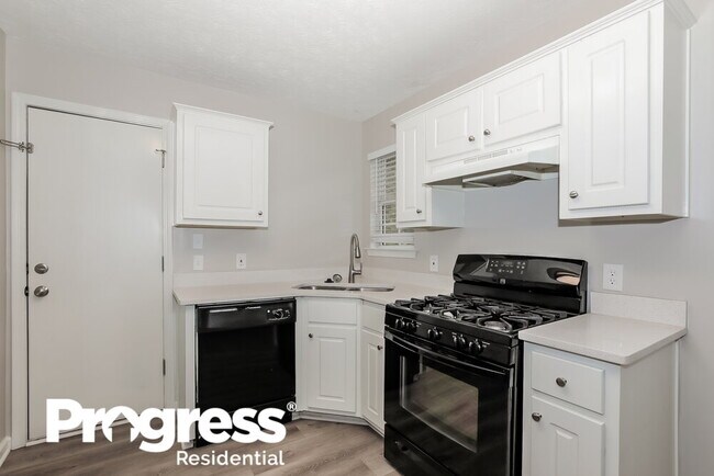Building Photo - 2725 Monarch Dr