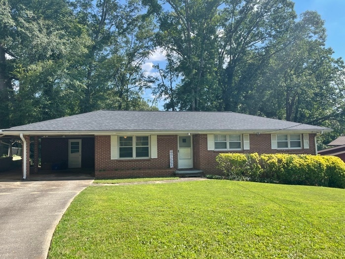 Super clean, all brick, ranch style home w... House for Rent in