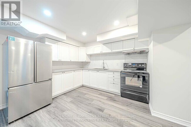 Photo du bâtiment - 1894 Woodview Ave