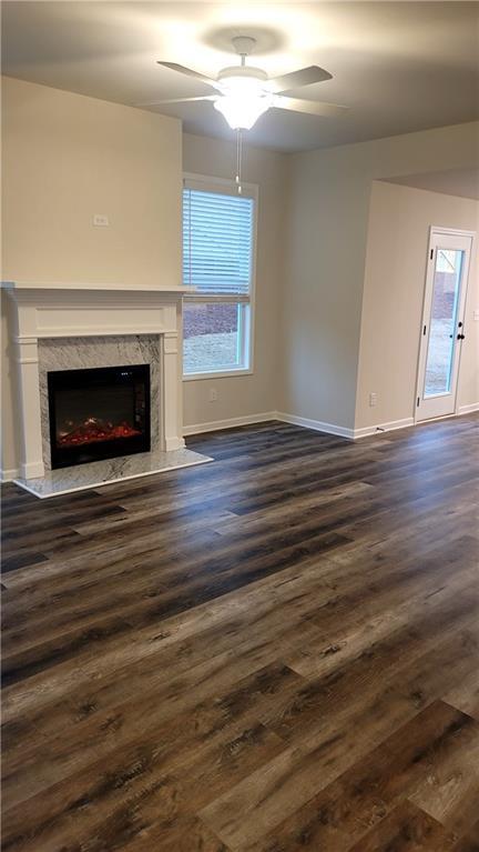 Foto del edificio - 394 Fox Creek Dr