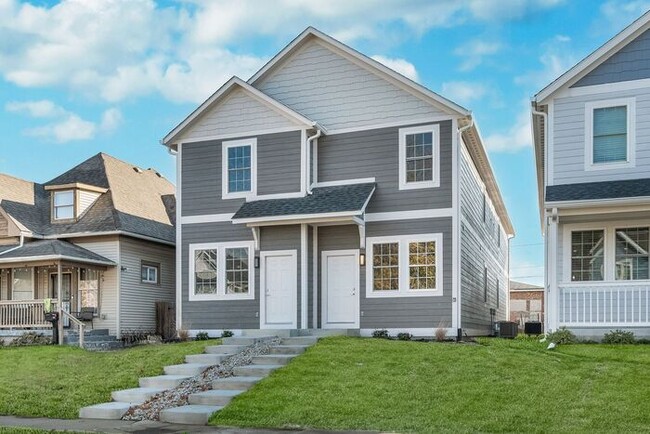 Photo - Beautiful New Construction in Monon Yard! House