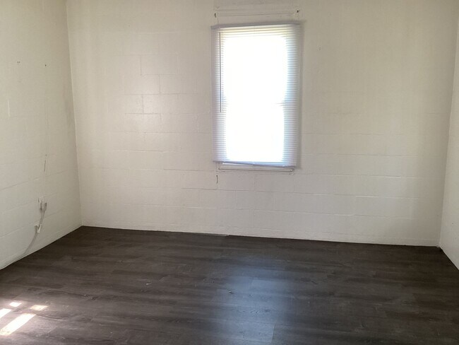 Building Photo - 1039 S Parramore Ave