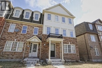 Building Photo - 11 Crossbill Rd