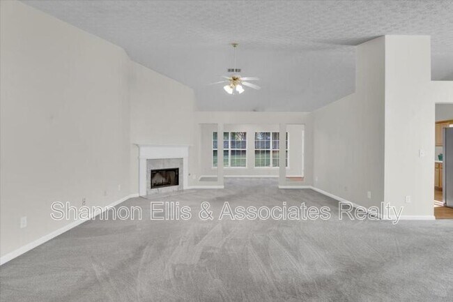 Foto del edificio - 2343 Cove Lake Way
