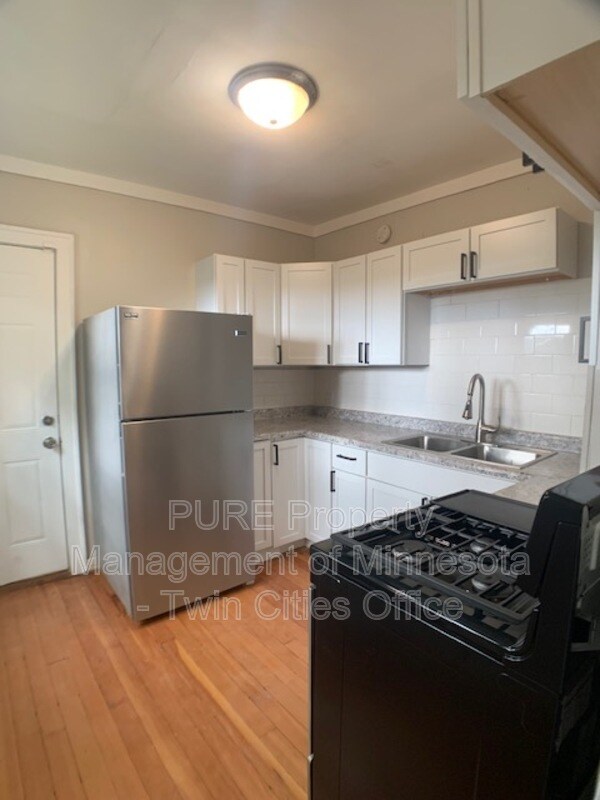Building Photo - 721 Plum St