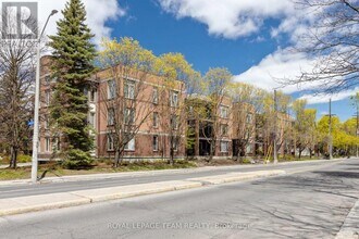 Building Photo - 499 Sunnyside Ave
