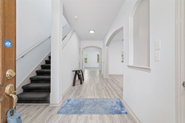 Foto del edificio - 14710 Branchwest Dr