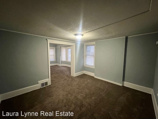 Building Photo - 3 br, 2 bath House - 3033 Park Ave