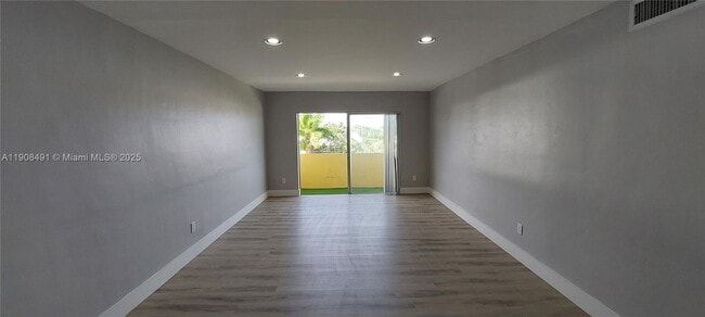 Building Photo - 7410 SW 82nd St