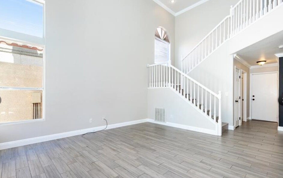 Building Photo - 8257 Illusion Ct