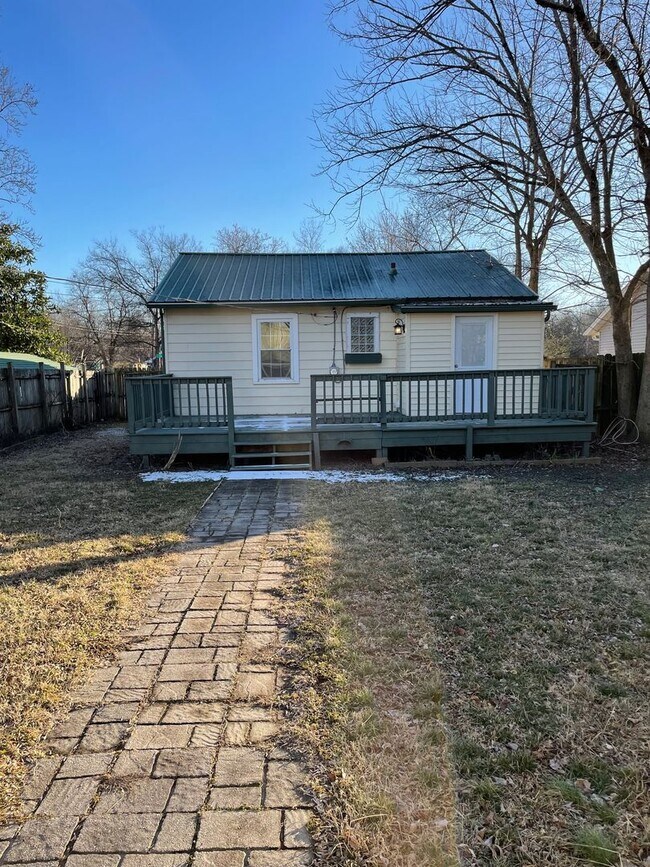 Building Photo - 5 Points Bungalow