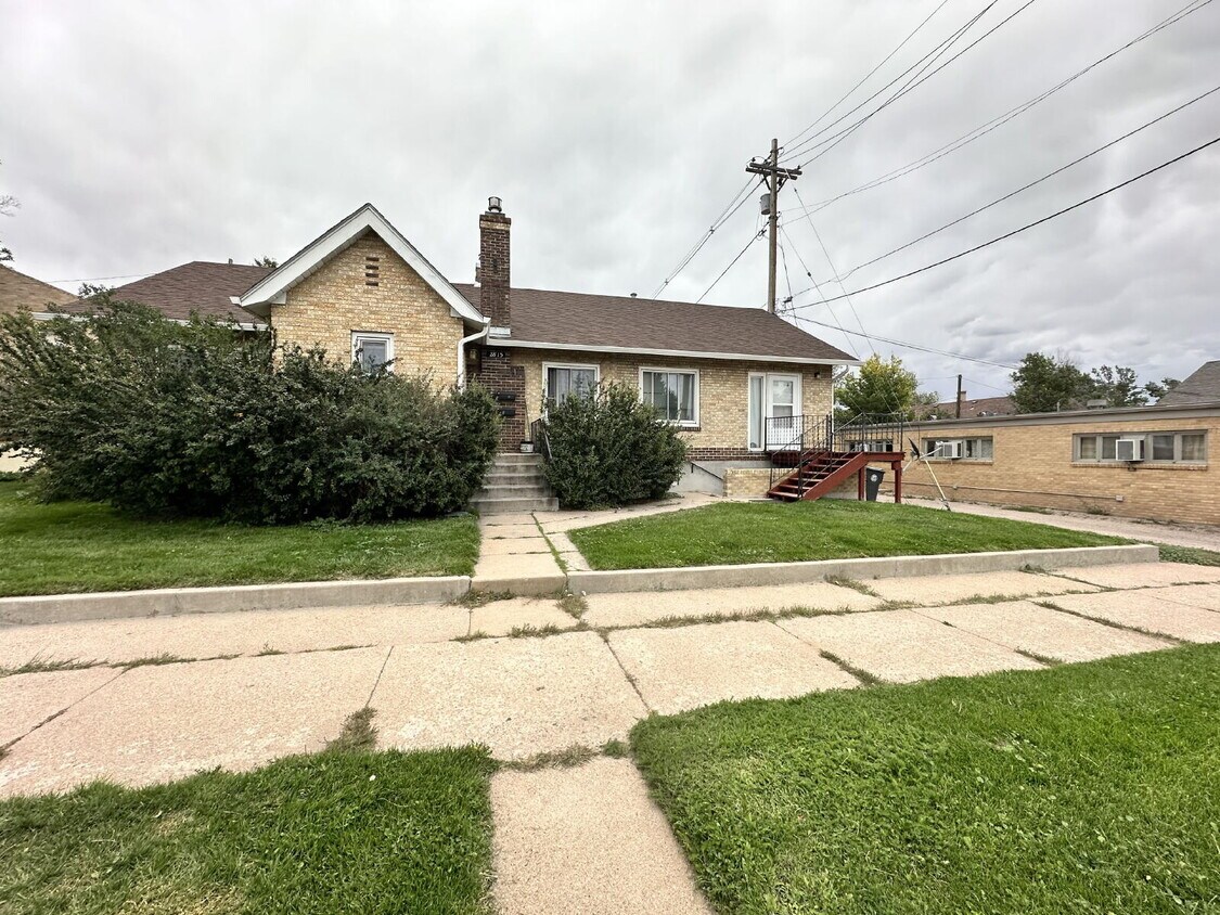 Primary Photo - "Charming 2-Bedroom Gem in Cheyenne"