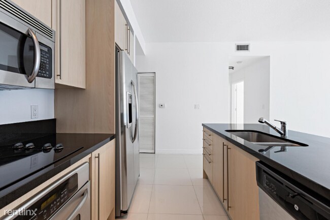 Foto del edificio - 2 br, 2 bath Condo - 1111 SW 1st Ave  2 ba...