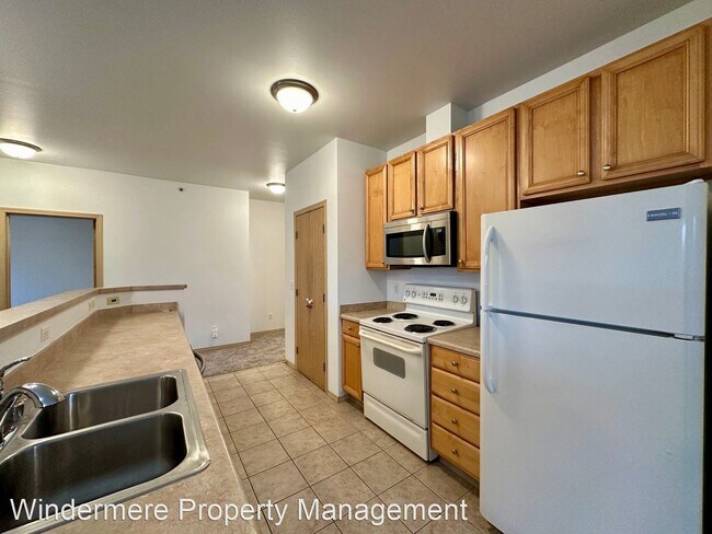 Foto del edificio - 3 br, 2 bath House - 500 Darby # 315
