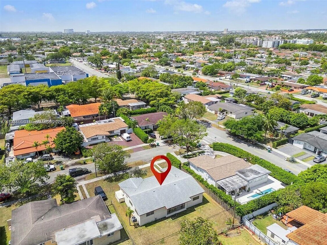 Foto principal - 1411 SW 82nd Ct