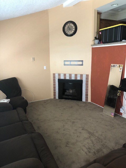 Foto del edificio - 646 Coronado Ave