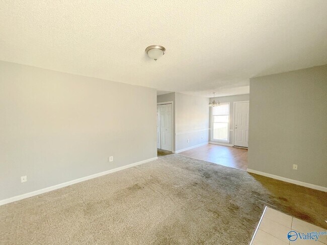 Foto del edificio - 1507 Halston Cir NW