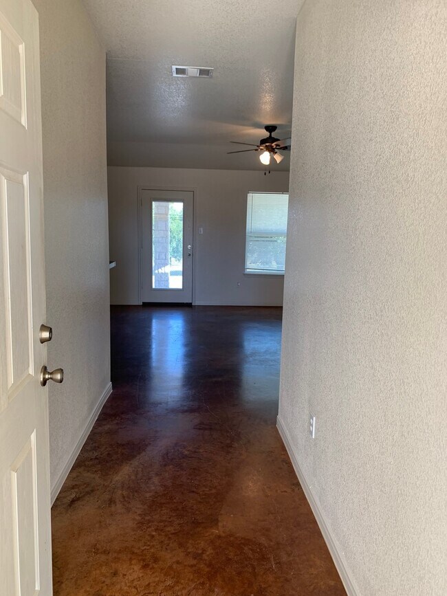 Foto del edificio - 4 Bdrm 2.25 Bath in Copperas Cove