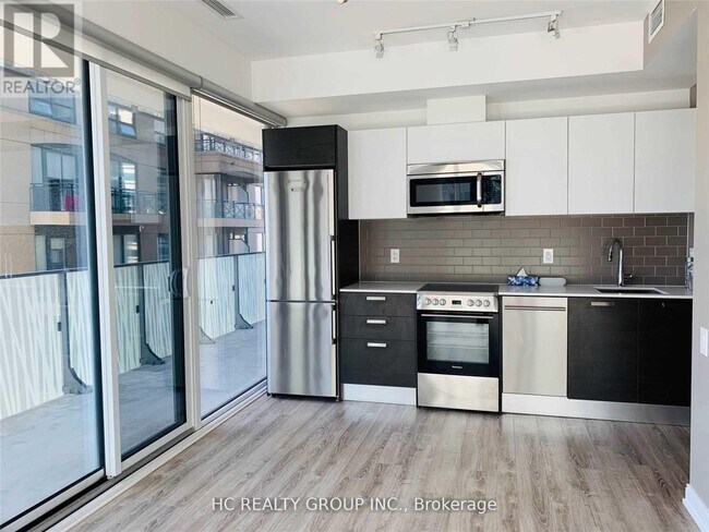 Photo du bâtiment - 42 Charles St E